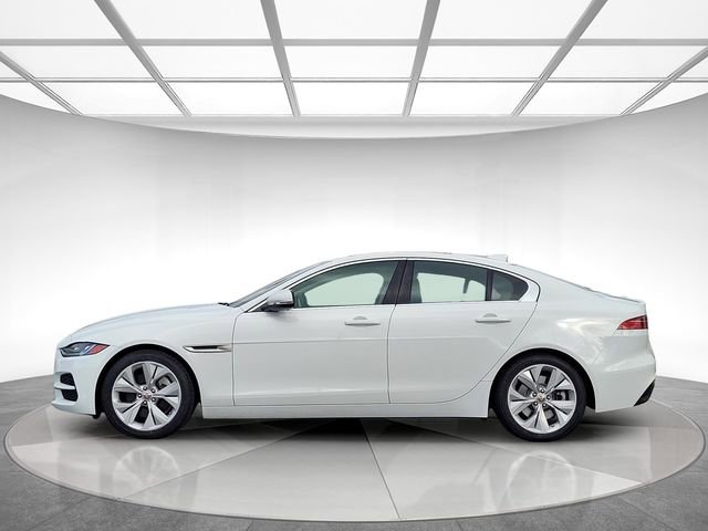 Used 2020 Jaguar XE S RWD image 7
