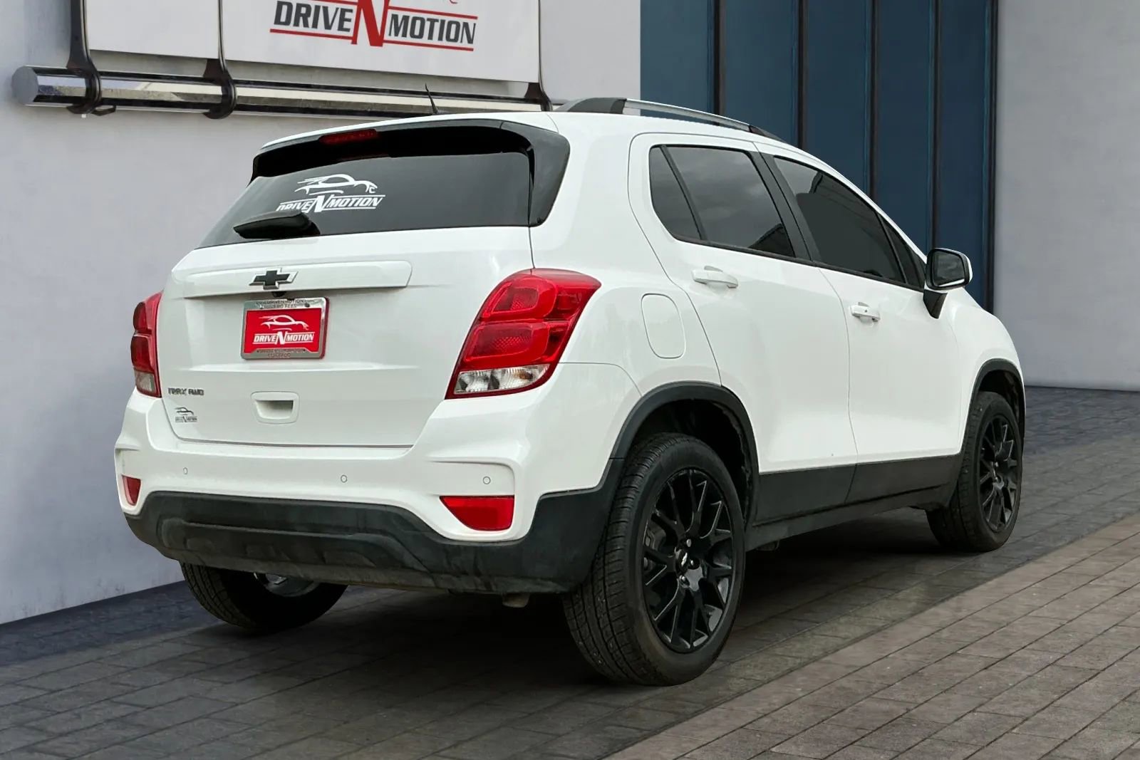 Used 2022 Chevrolet Trax LT w/ Driver Confidence Package image 4