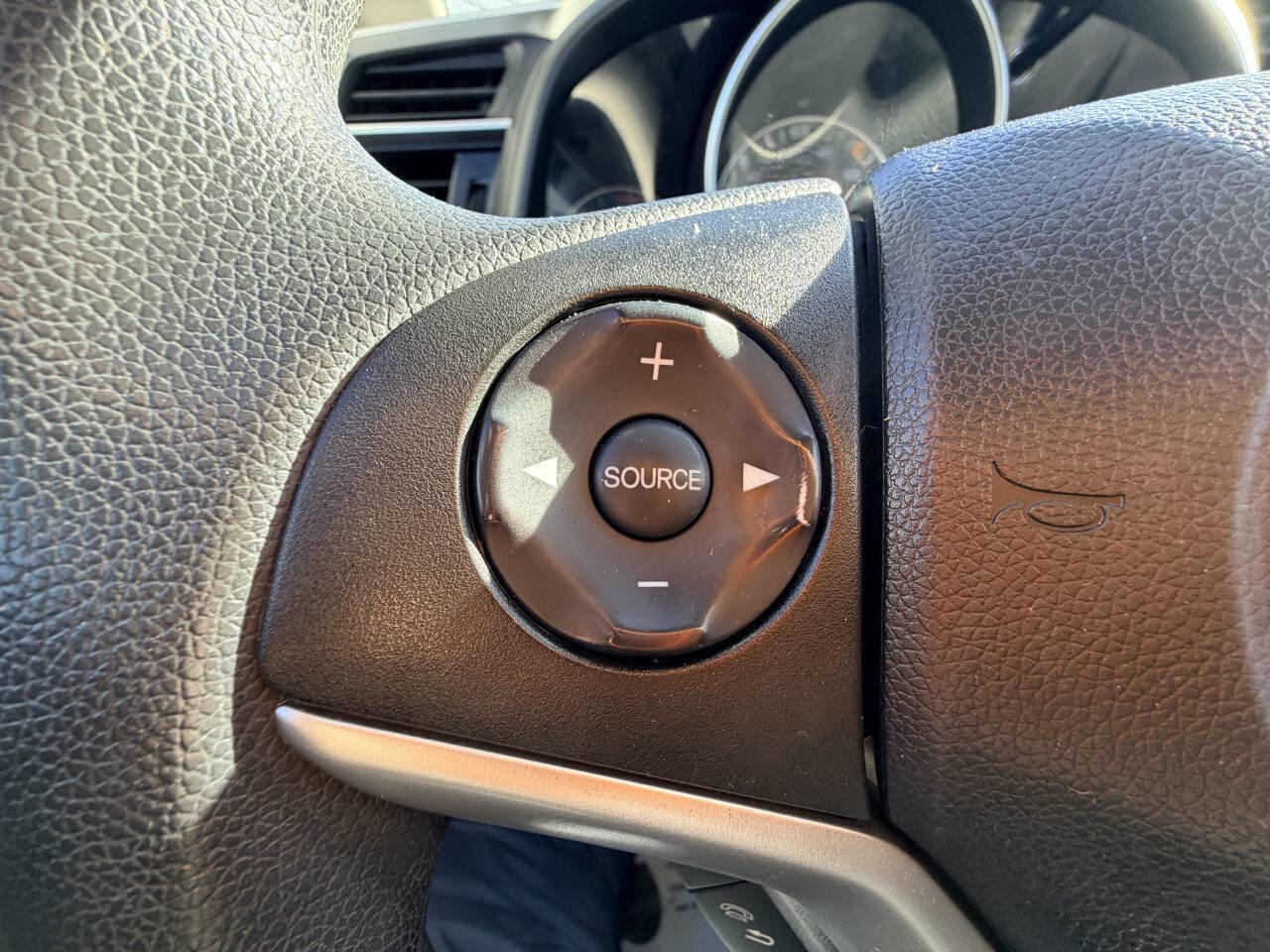 Used 2015 Honda Fit LX image 21