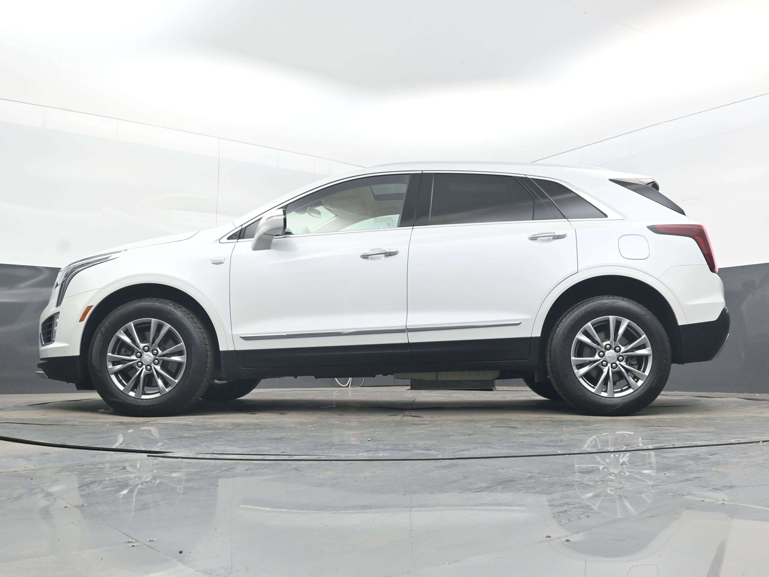 Used 2023 Cadillac XT5 Premium Luxury image 27