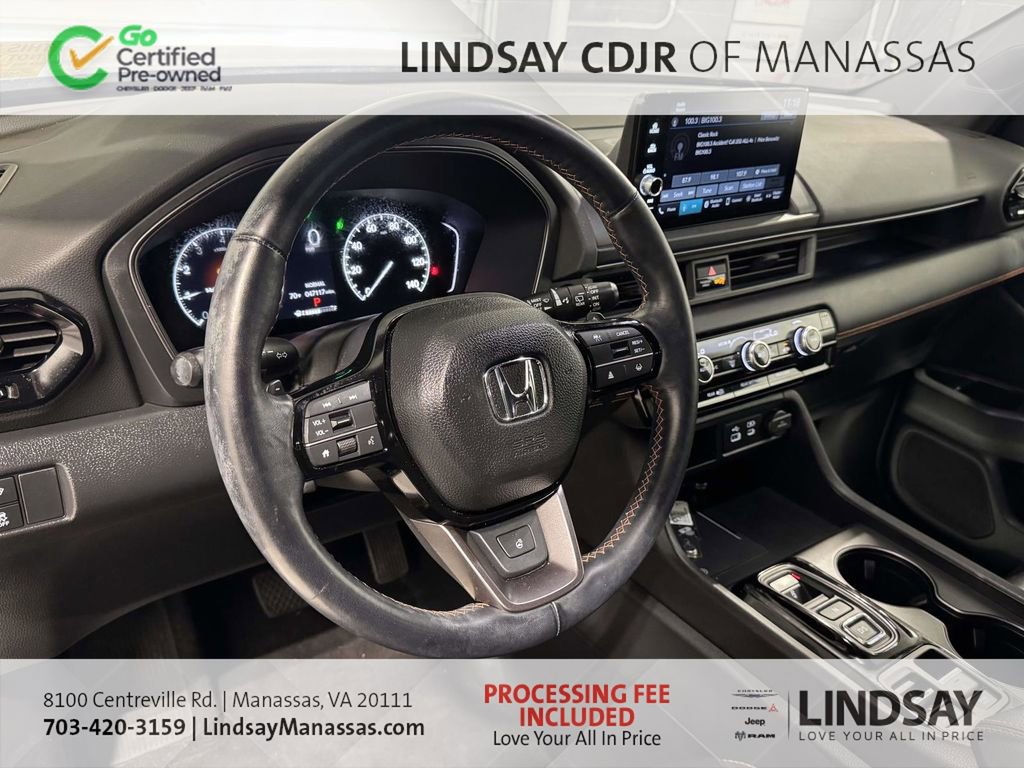 Used 2025 Honda Pilot TrailSport image 10