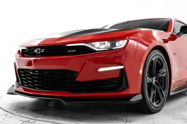 Used 2021 Chevrolet Camaro SS image 15