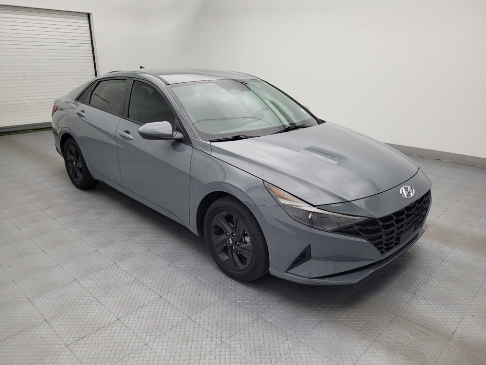 Used 2021 Hyundai Elantra SEL w/ Convenience Package FWD image 11