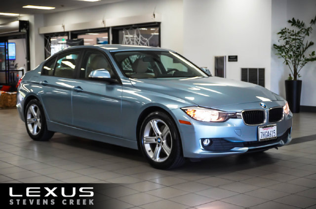 Used 2014 BMW 320i Sedan RWD image 1