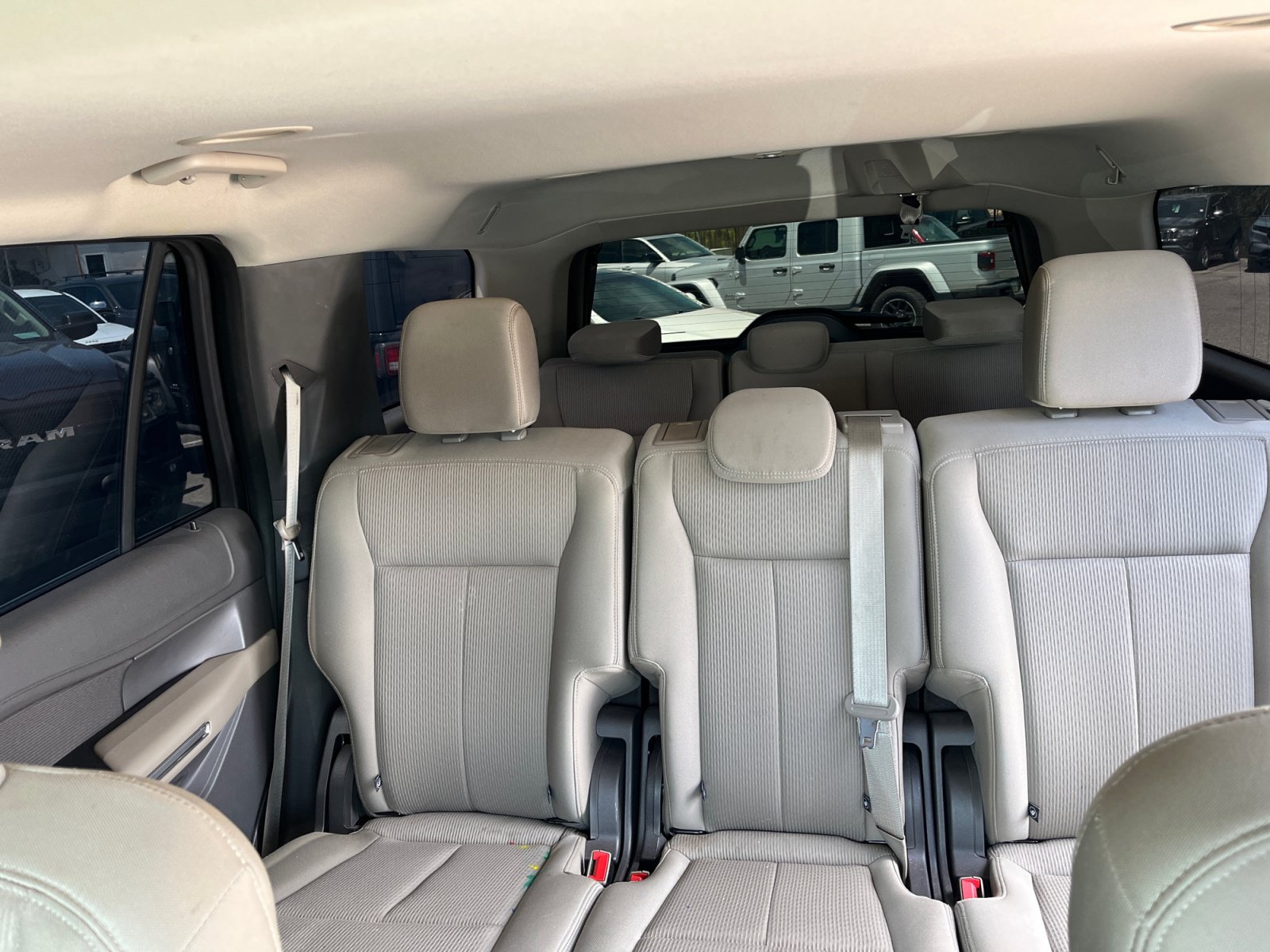 Used 2019 Ford Expedition XLT AWD/4WD image 28