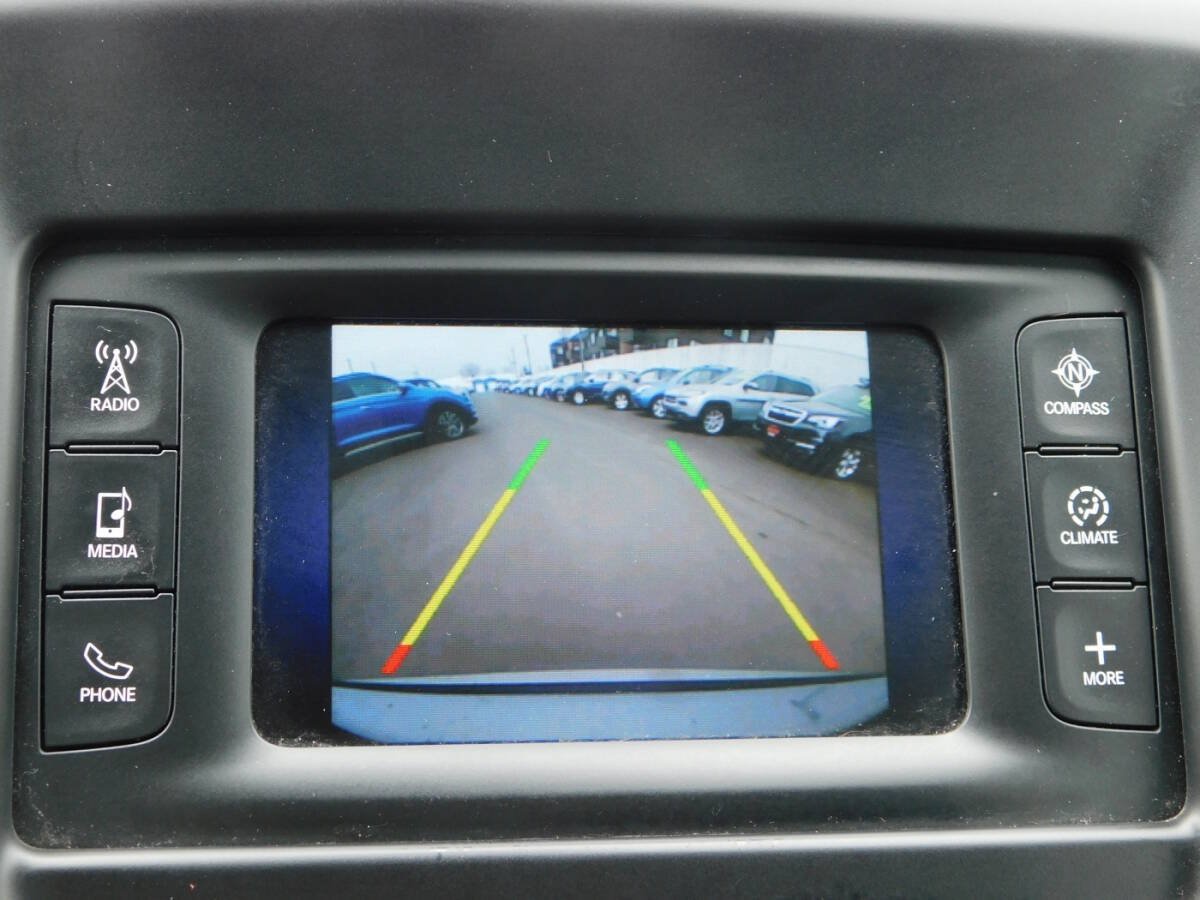 Used 2015 Chrysler 200 Limited w/ Convenience Group FWD image 12
