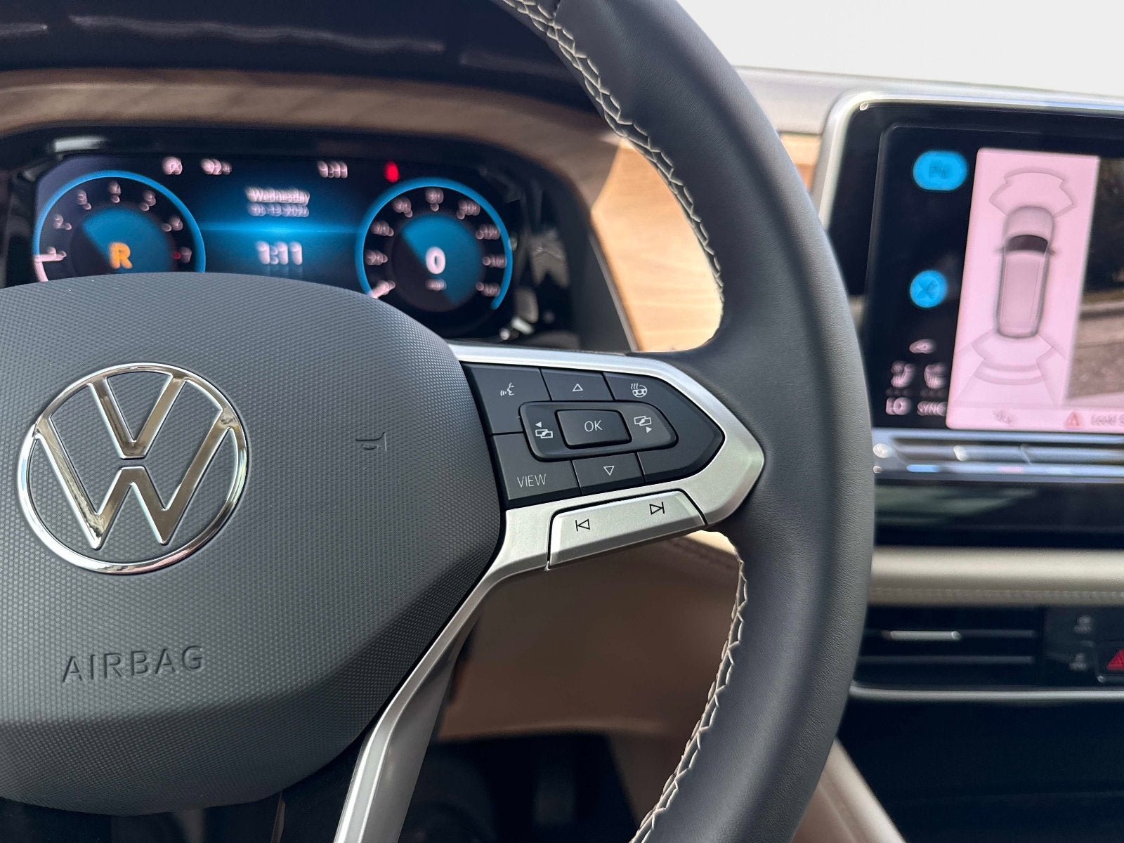 Used 2024 Volkswagen Atlas SE FWD image 33