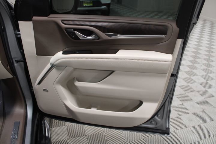 Used 2024 GMC Yukon XL Denali AWD/4WD image 26