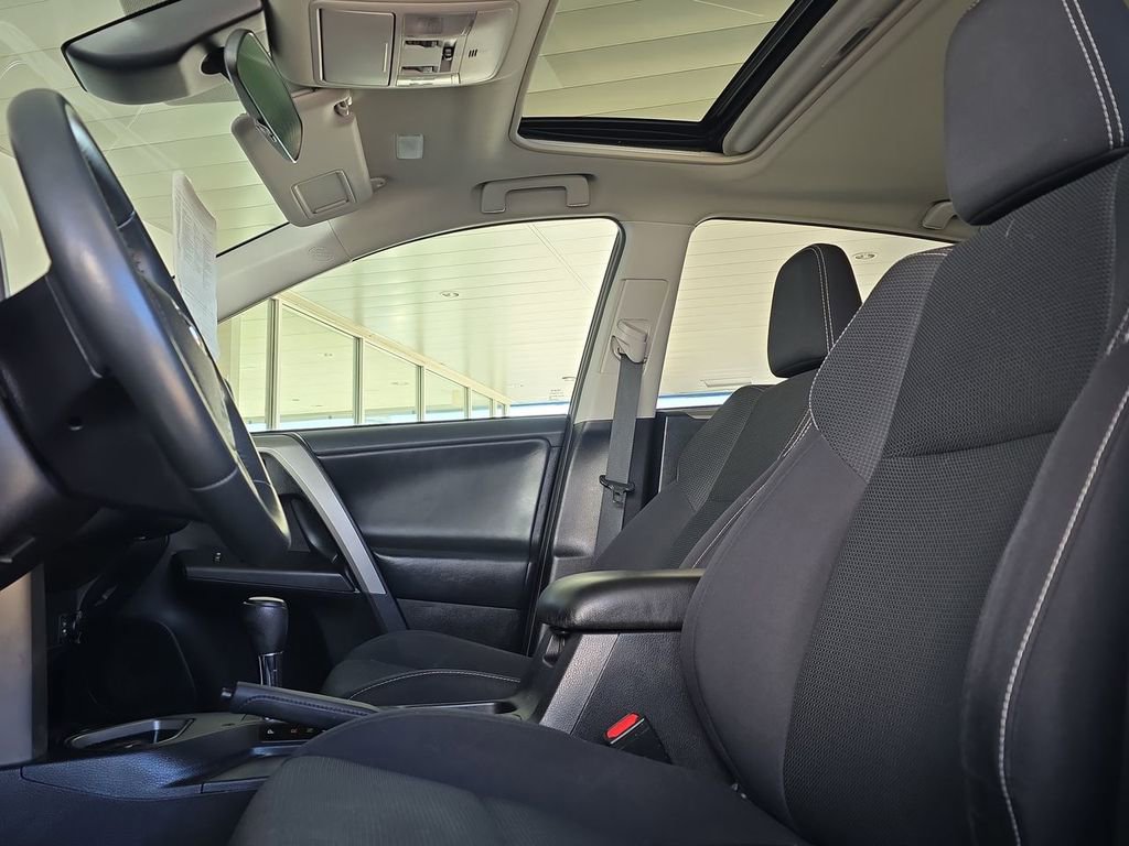 Used 2018 Toyota RAV4 XLE w/ Plus Extra Value Package image 18