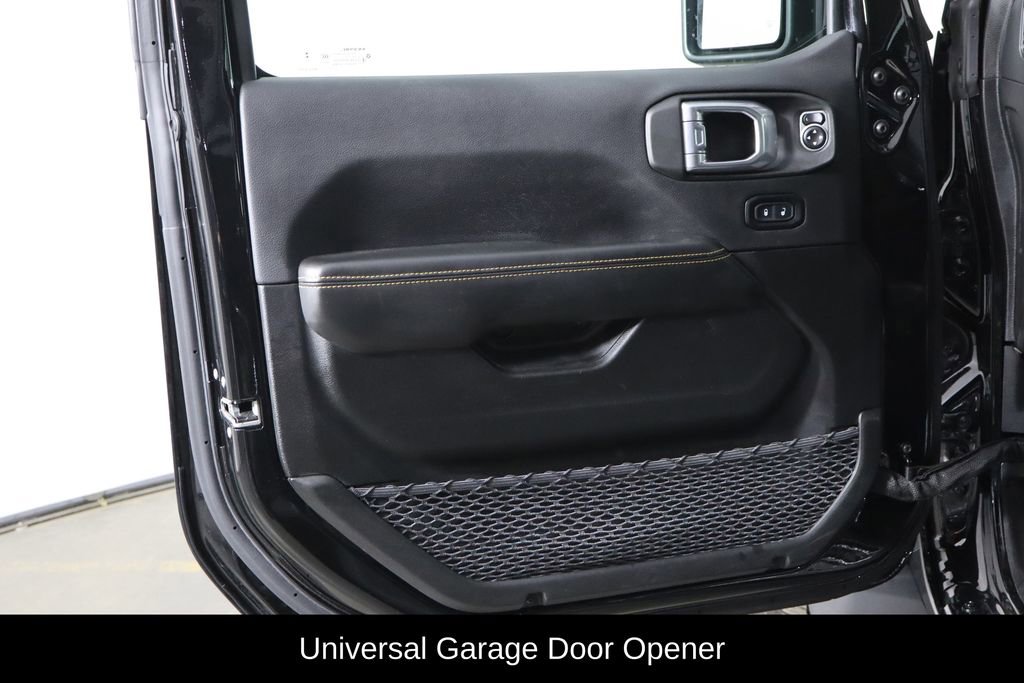 Used 2024 Jeep Wrangler Unlimited Sahara w/ Technology Group AWD/4WD image 19