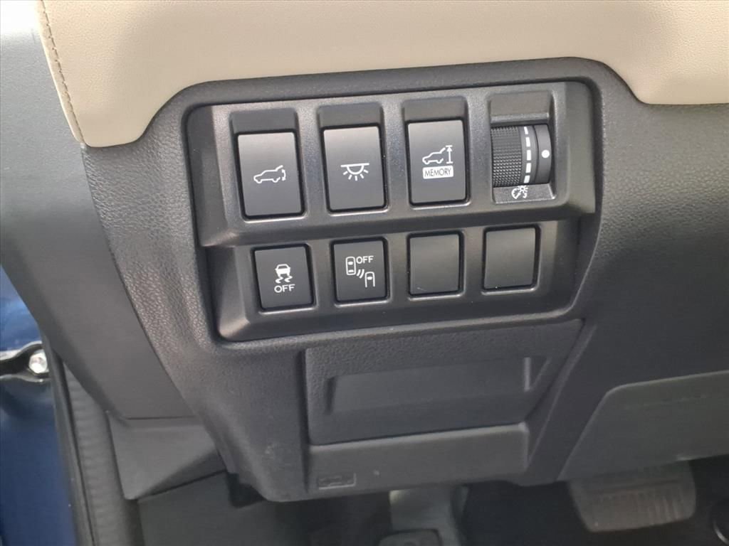 Used 2022 Subaru Ascent Limited w/ Technology Package image 15