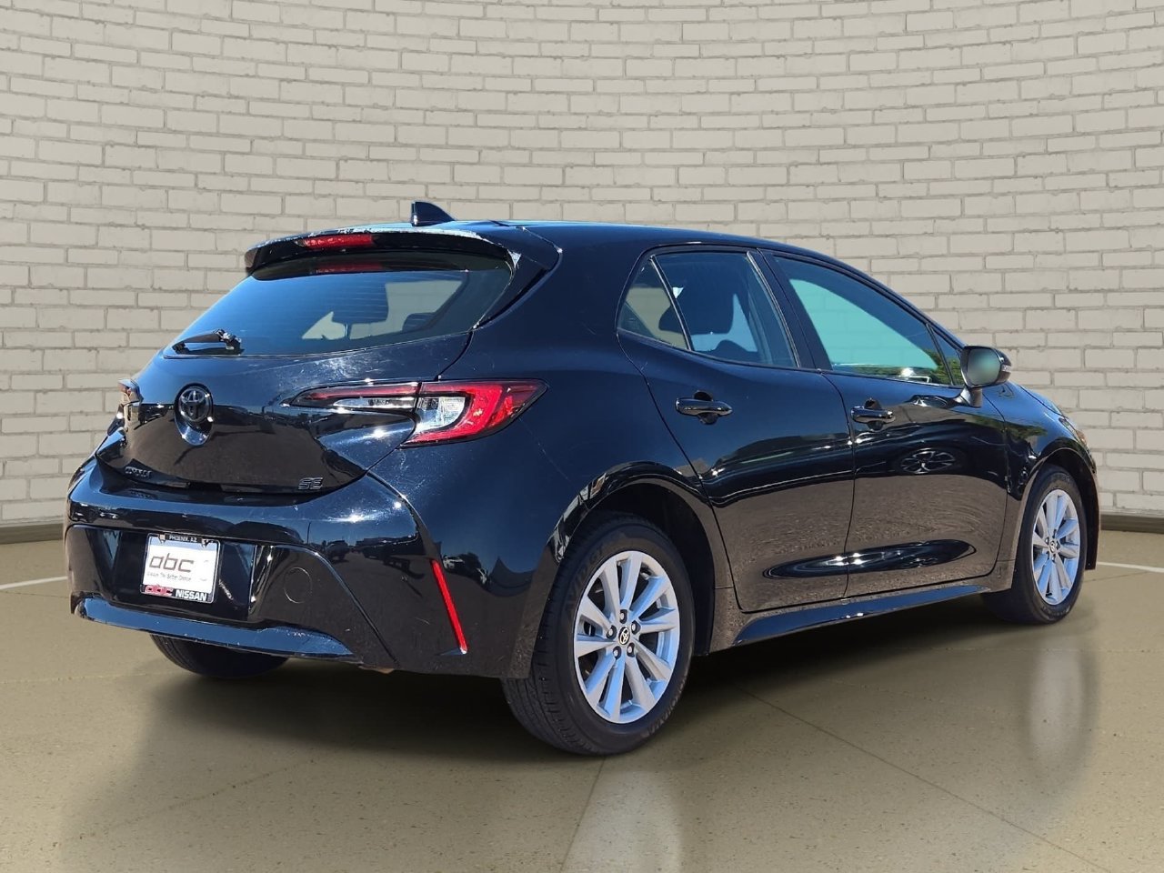 Used 2026 Toyota Corolla SE FWD image 6