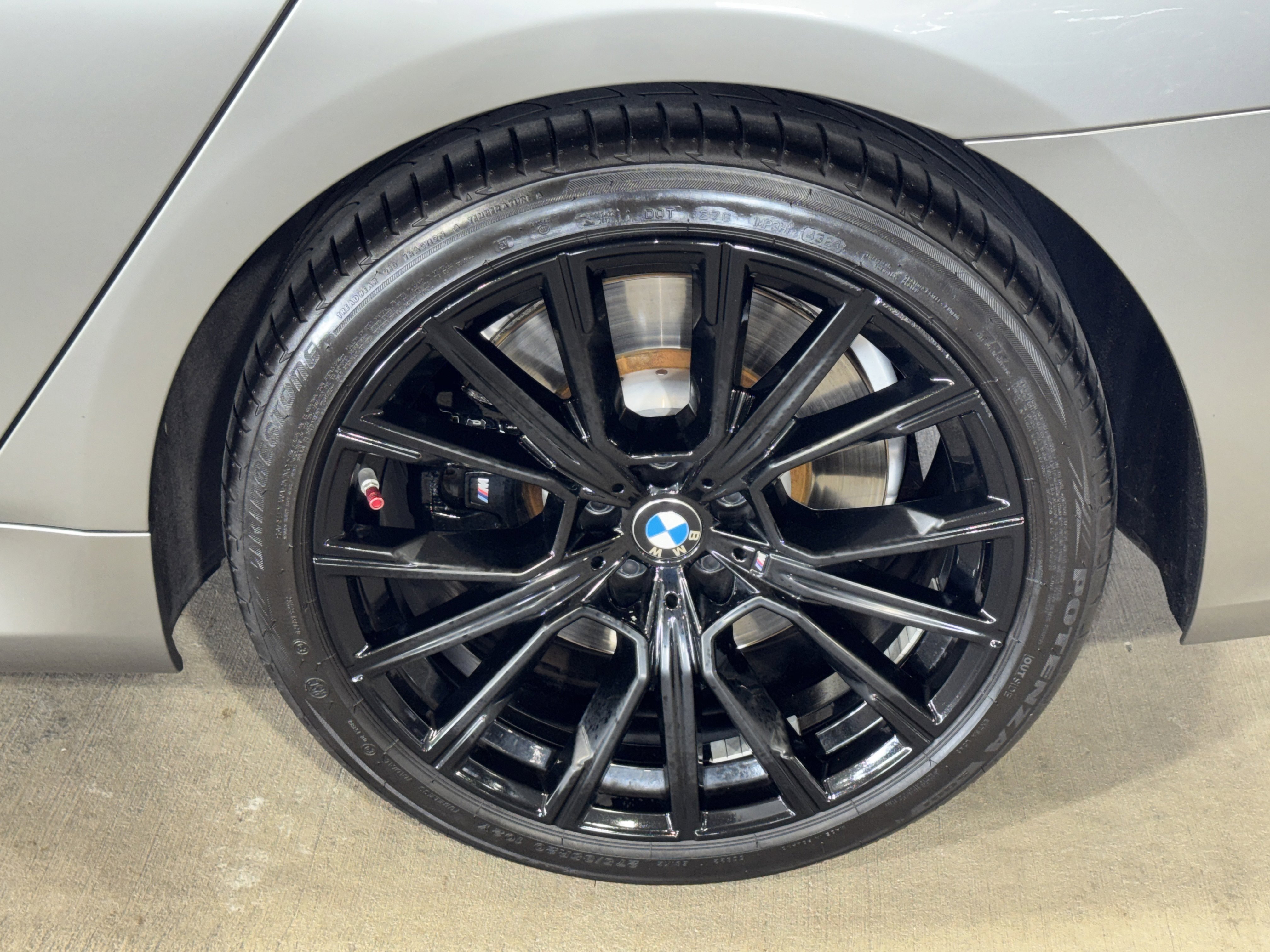 Used 2022 BMW 750i xDrive w/ Executive Package image 36