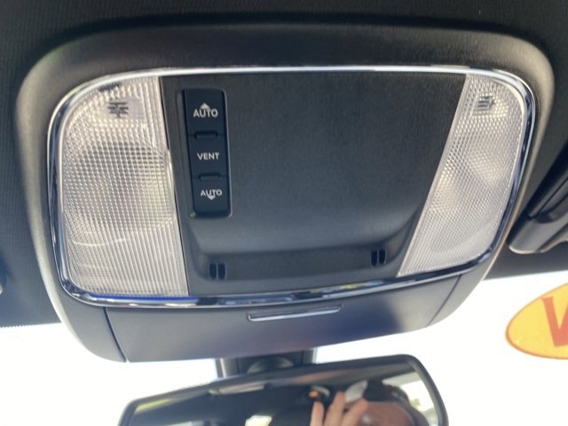 New 2023 Dodge Charger SXT w/ Blacktop Special Edition image 24