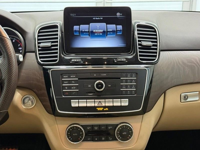 Used 2019 Mercedes-Benz GLE 400 4MATIC image 6