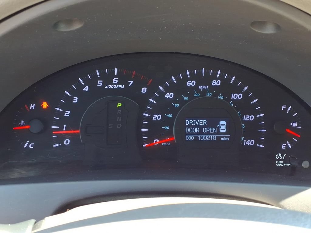 Used 2011 Toyota Camry XLE w/ SE/XLE Extra-Value Pkg FWD image 29