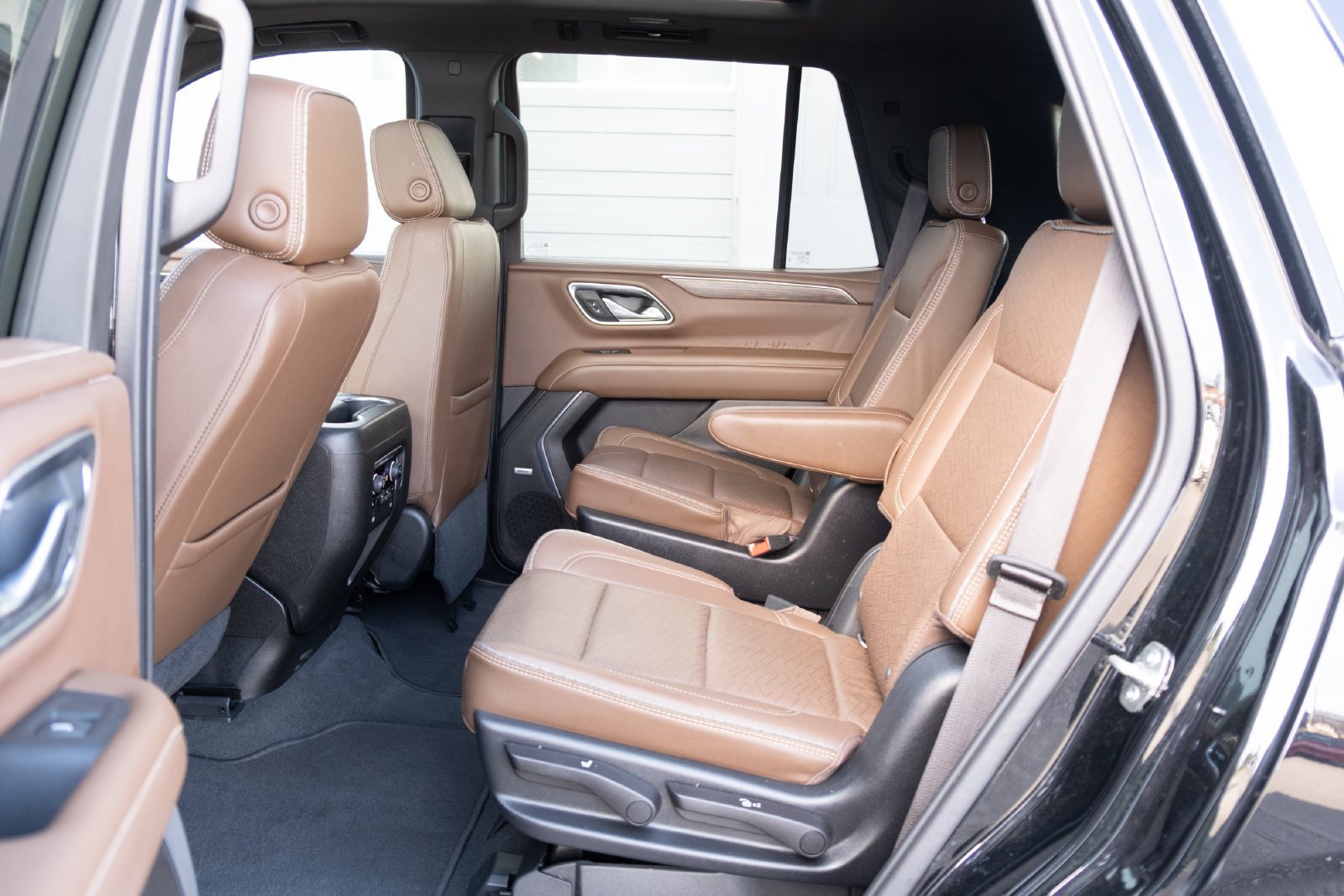 Used 2021 Chevrolet Tahoe High Country AWD/4WD image 18