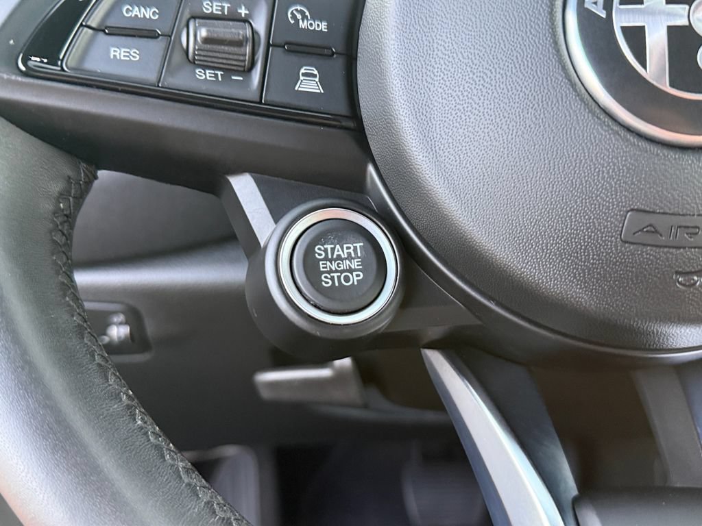 Used 2024 Alfa Romeo Tonale Ti AWD/4WD image 18