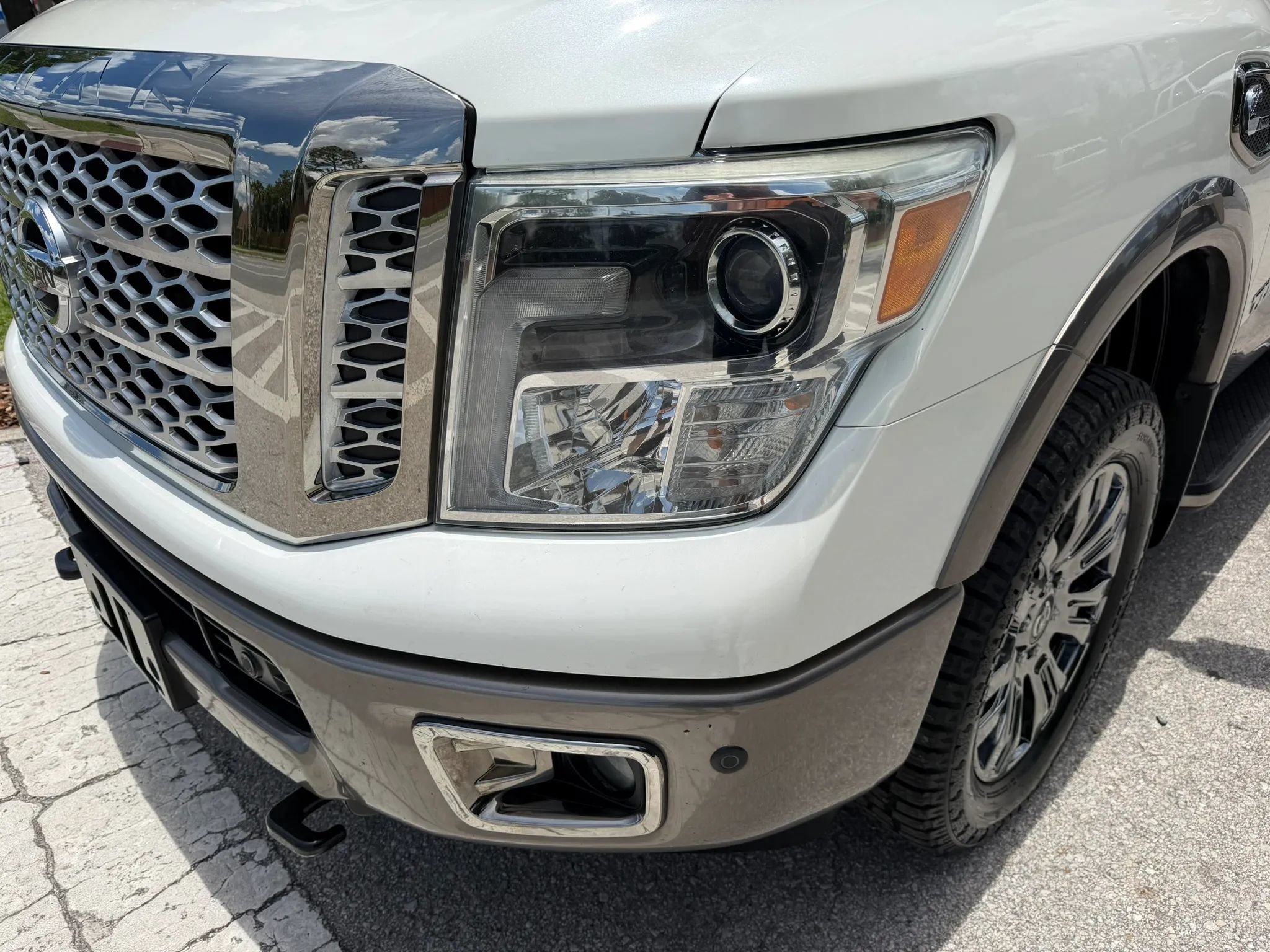 Used 2017 Nissan Titan Platinum Reserve AWD/4WD image 42