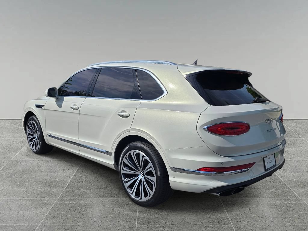 Used 2022 Bentley Bentayga AWD/4WD image 3