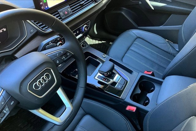 Used 2025 Audi Q5 2.0T Premium w/ Convenience Plus Package image 18