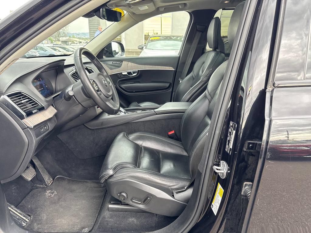 Used 2023 Volvo XC90 T8 Ultimate AWD/4WD image 9