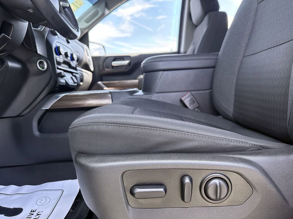 Used 2021 Chevrolet Silverado 1500 LT Trail Boss w/ Convenience Package II image 12