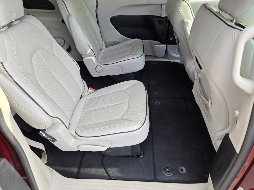 Used 2021 Chrysler Pacifica Limited w/ Premium & Safety Sphere Group AWD/4WD image 19
