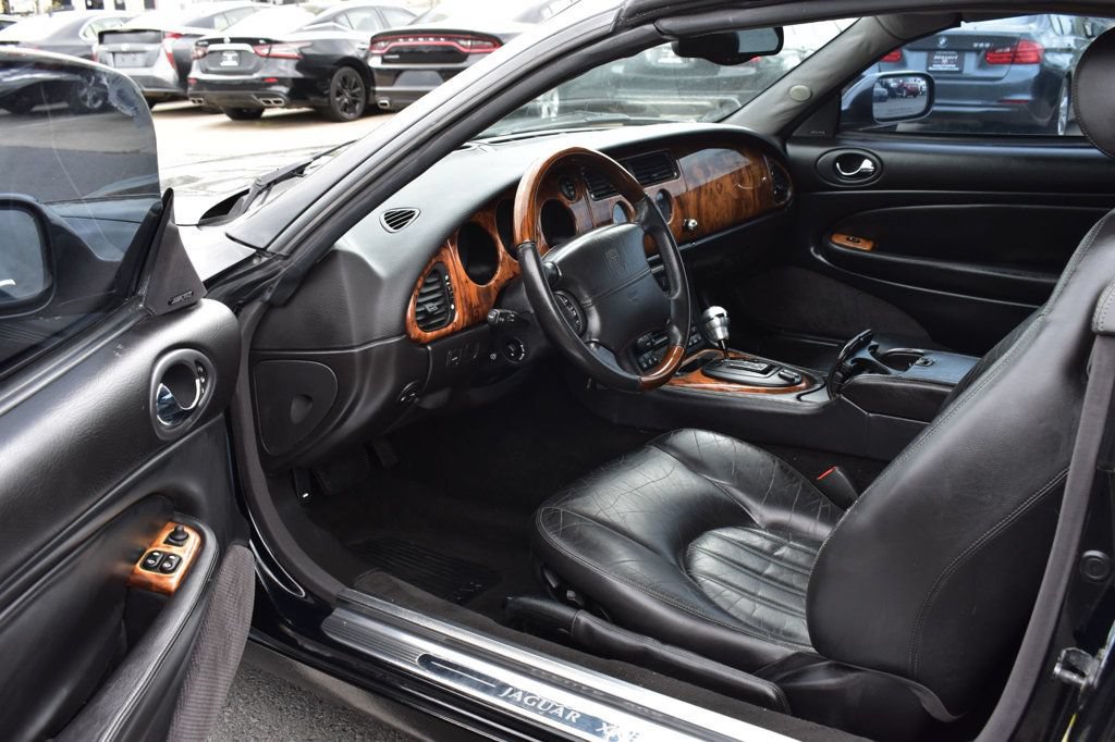 Used 2002 Jaguar XK8 Convertible RWD image 33