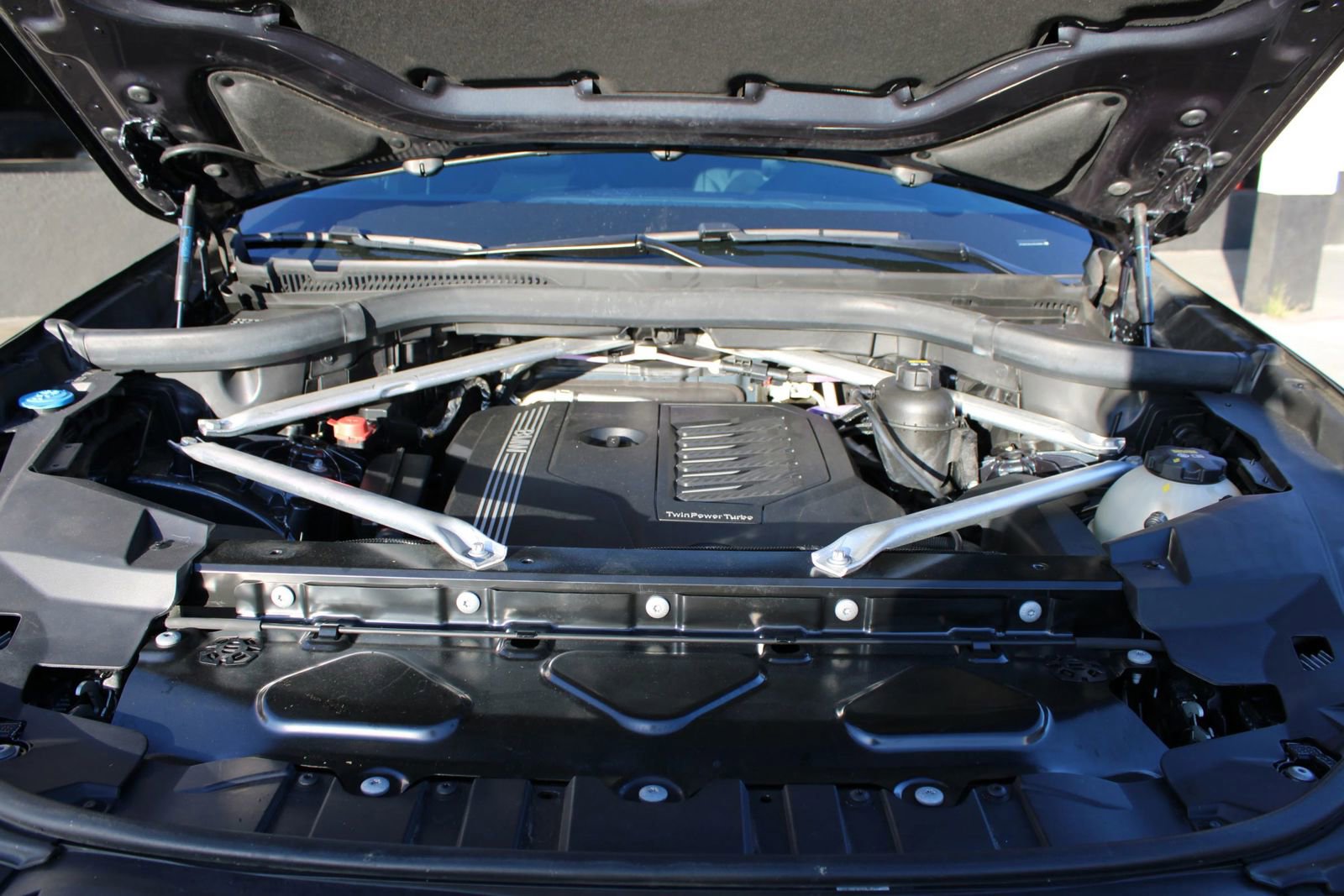 Used 2022 BMW X5 sDrive40i w/ Premium Package image 46