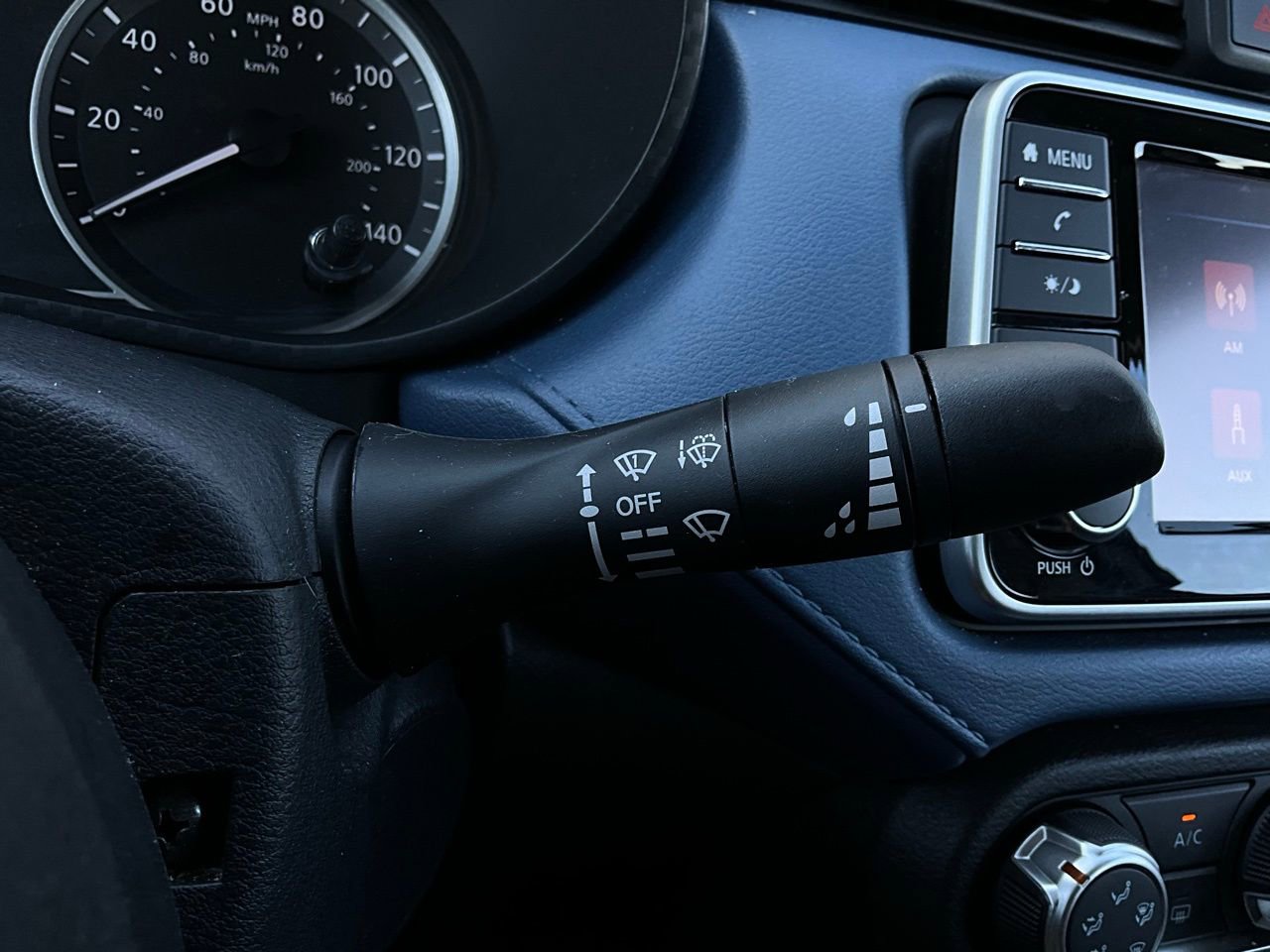 Used 2025 Nissan Versa SV image 32