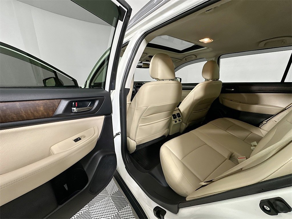 Used 2016 Subaru Outback 2.5i Limited image 17