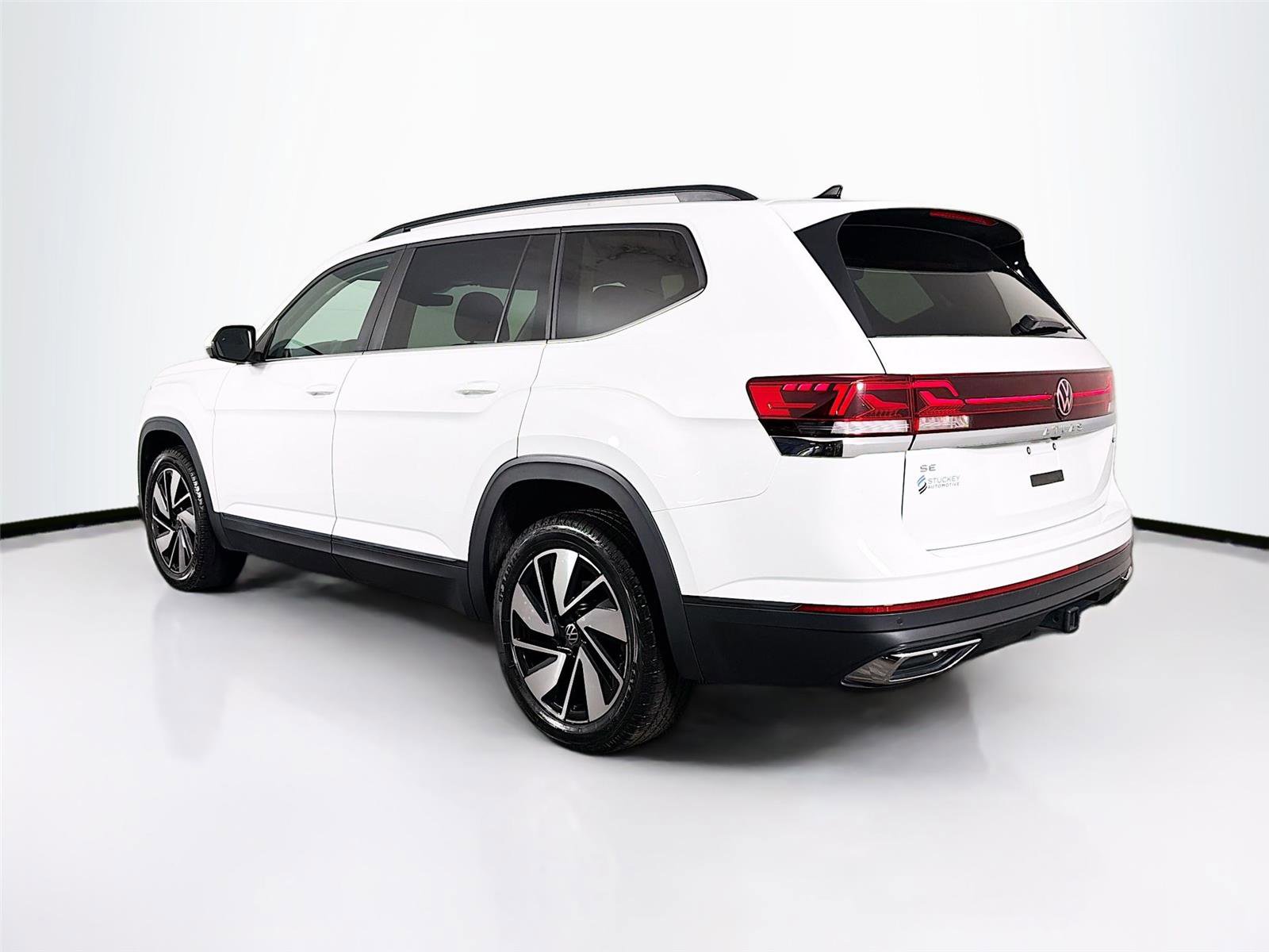 Used 2024 Volkswagen Atlas SE image 5