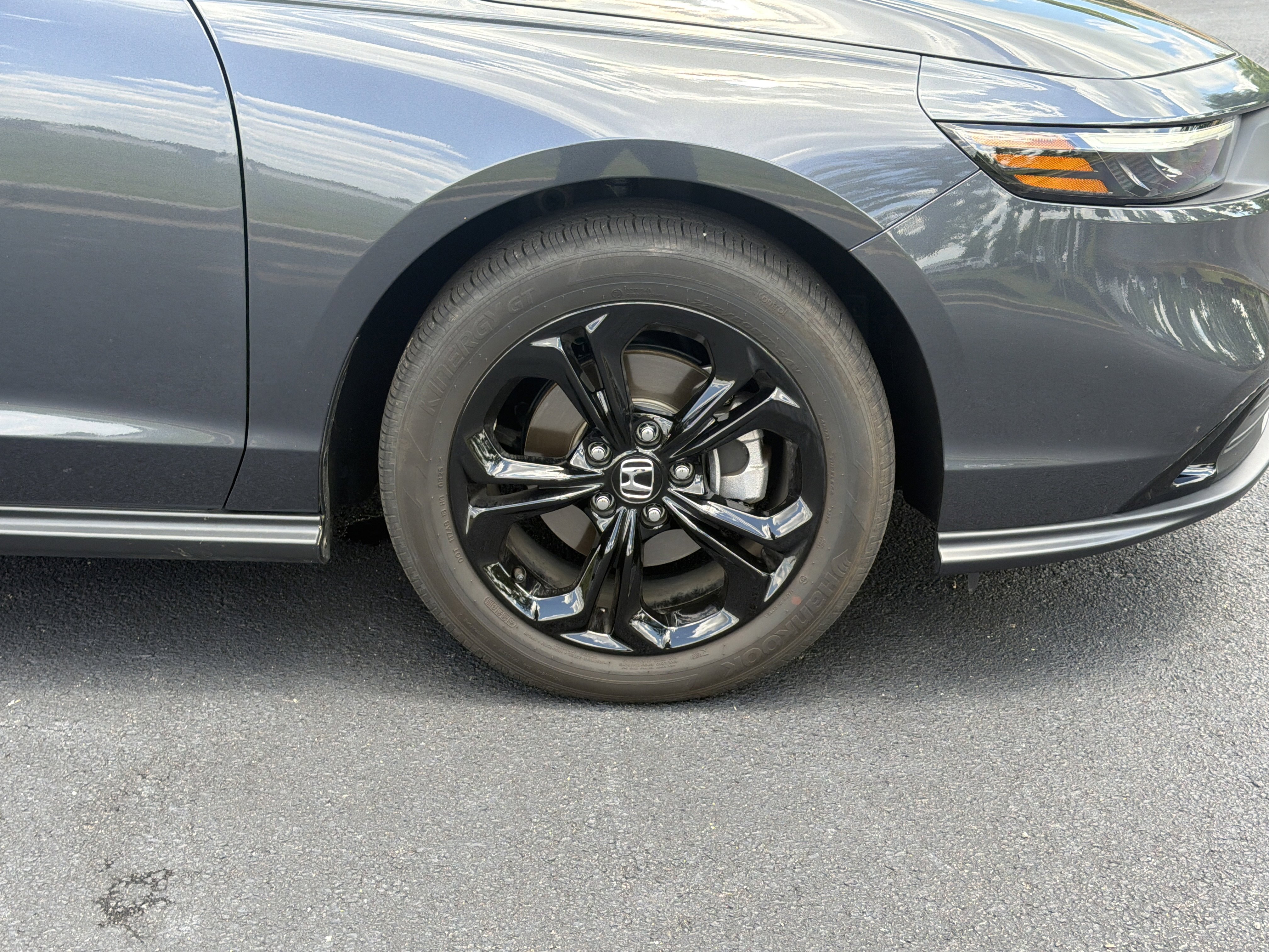 Used 2025 Honda Accord SE image 35