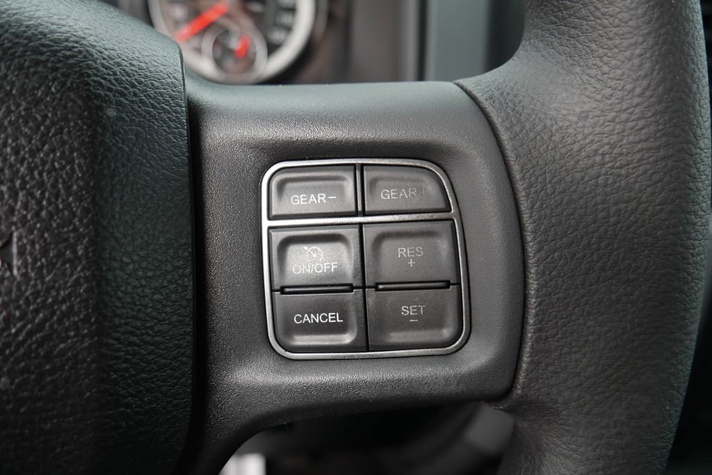 Used 2017 RAM 1500 Express AWD/4WD image 14