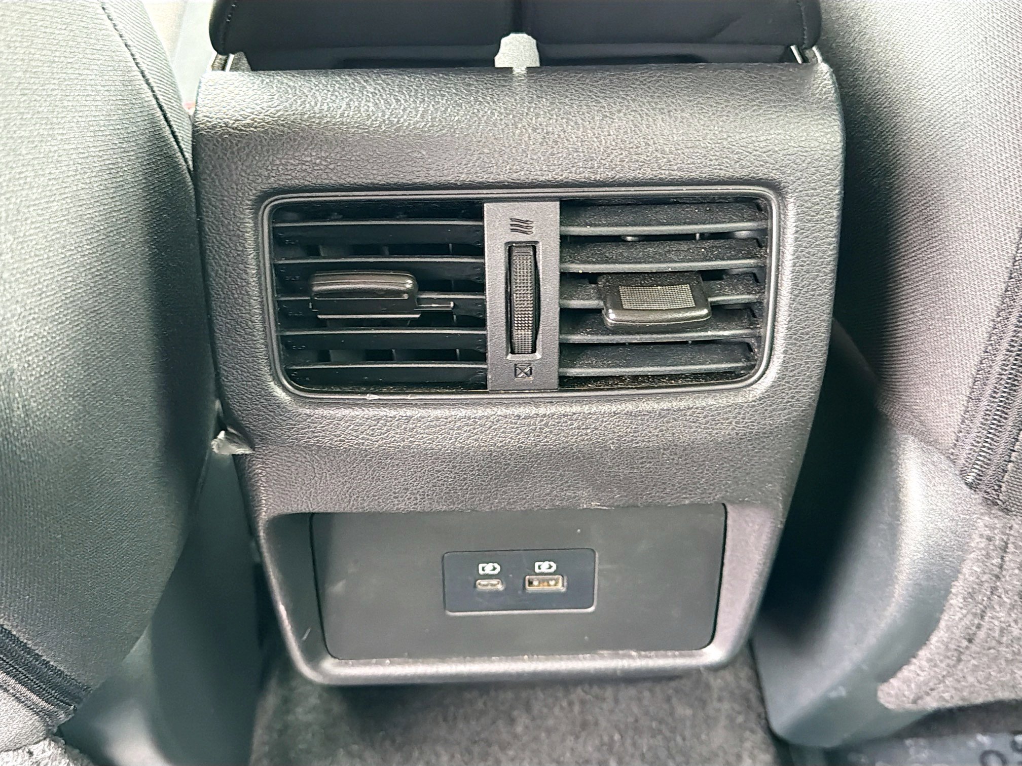 Used 2023 Nissan Rogue SV image 19