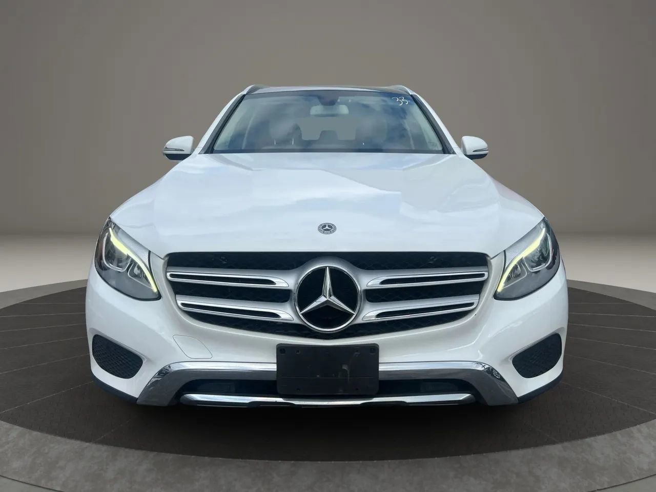 Used 2019 Mercedes-Benz GLC 300 4MATIC w/ Premium Package image 2