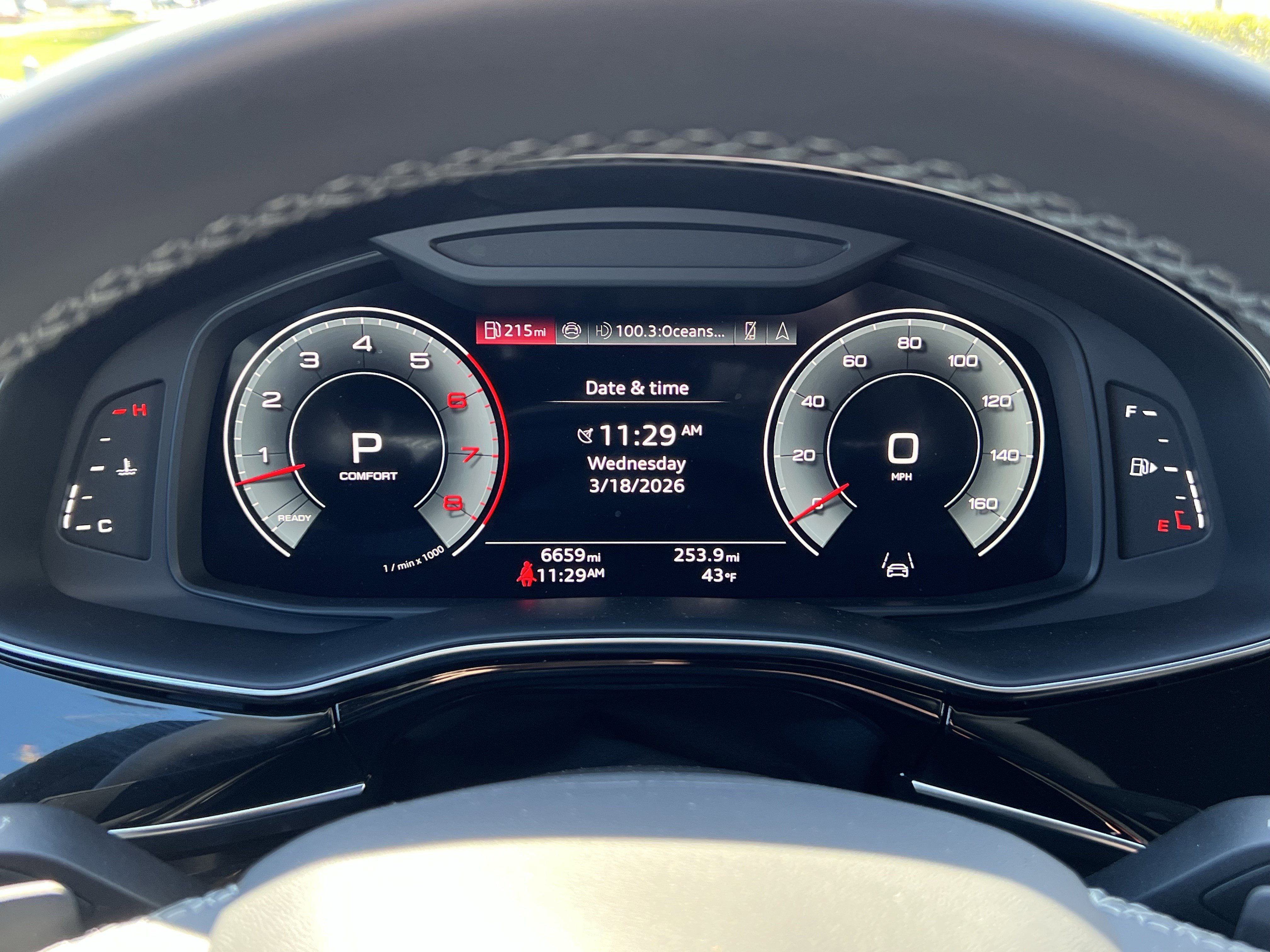 Used 2025 Audi Q8 Premium Plus image 21