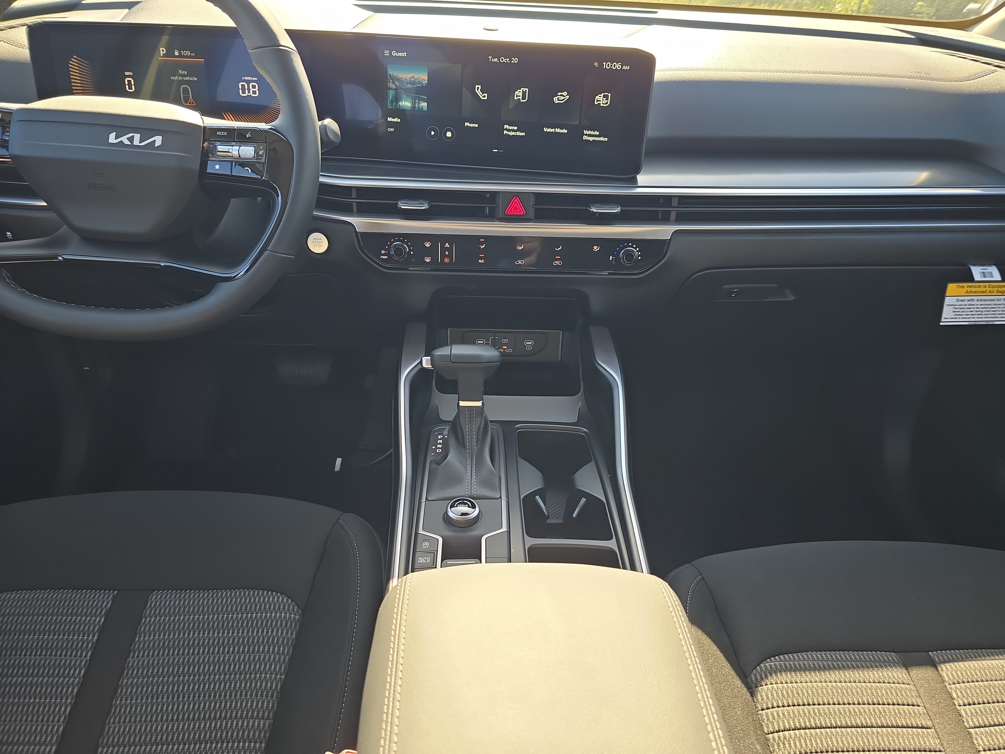 New 2026 Kia Sorento LX FWD image 14