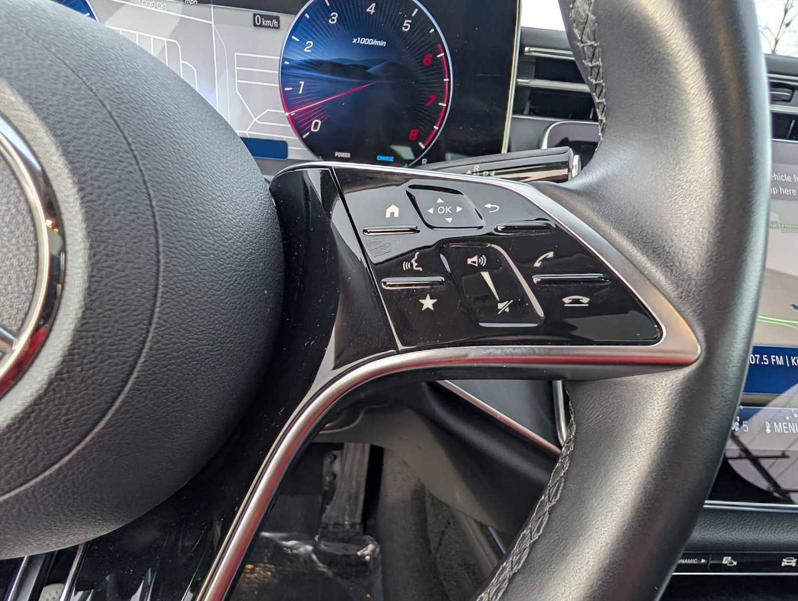 Used 2025 Mercedes-Benz E 450 4MATIC Sedan image 13