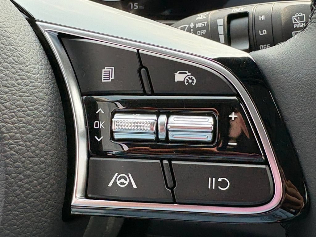 New 2026 Kia Seltos EX FWD image 22