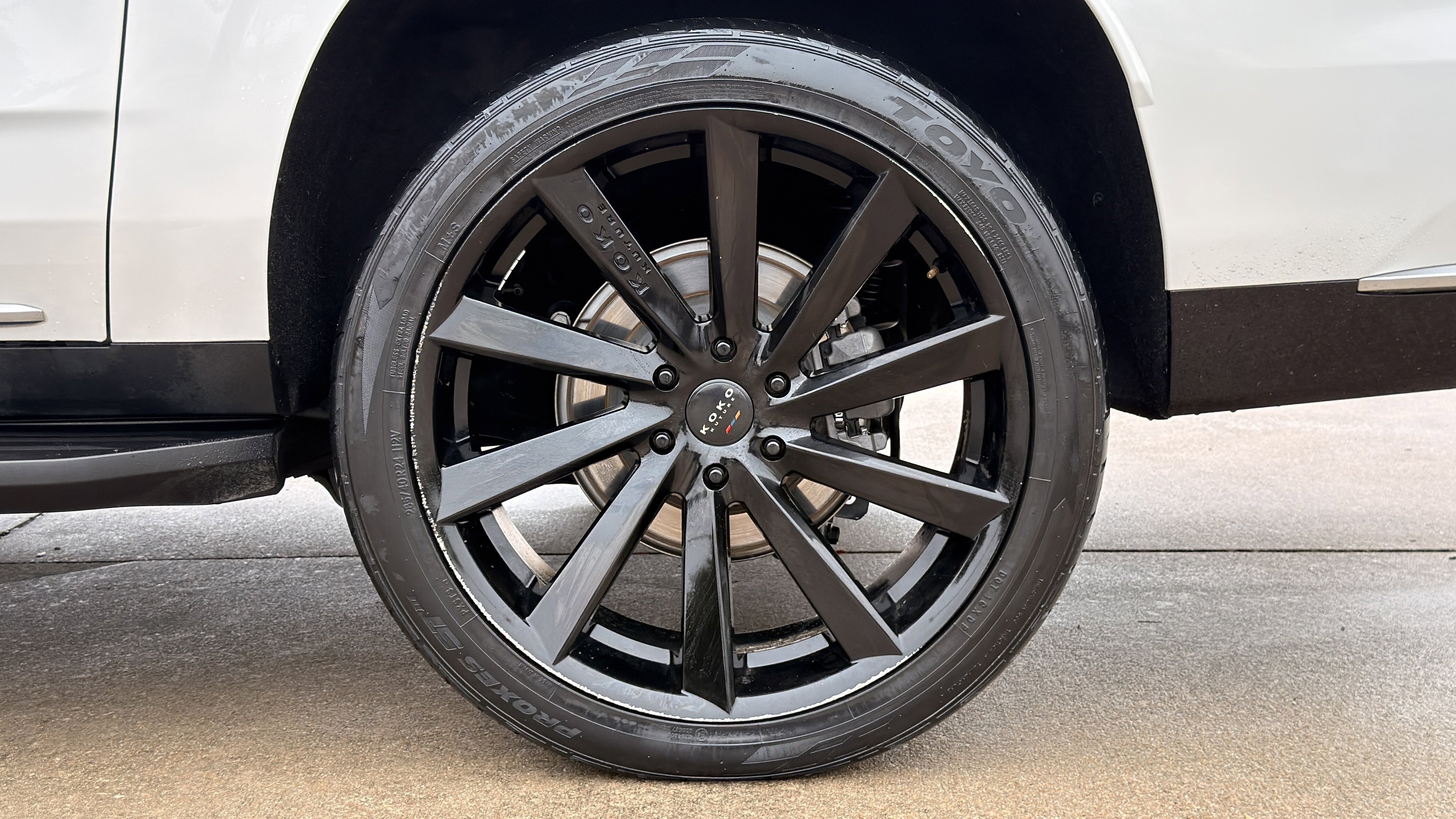 Used 2021 Cadillac Escalade ESV Premium Luxury image 11