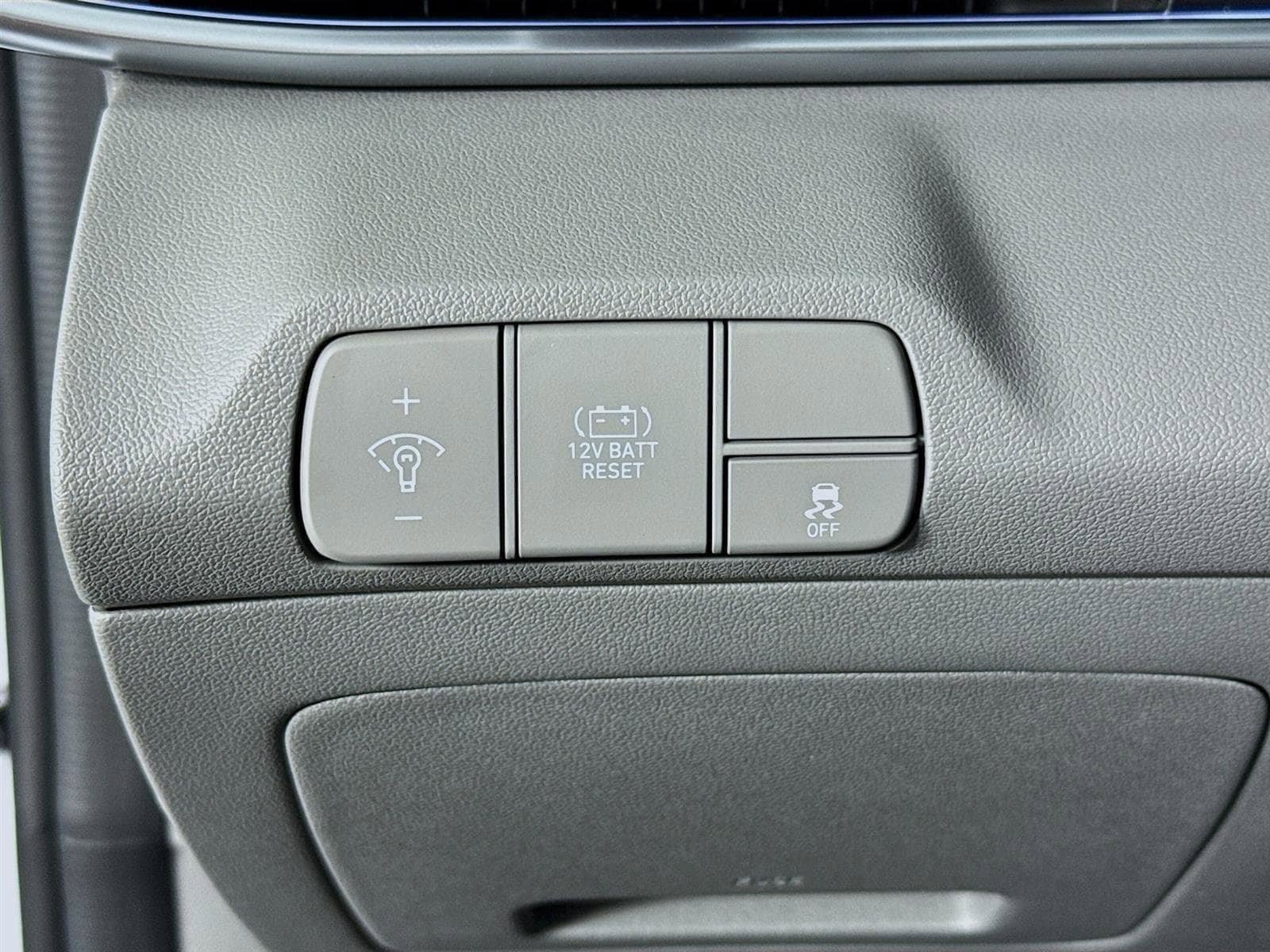 New 2025 Hyundai Elantra SEL w/ Cargo Package FWD image 10