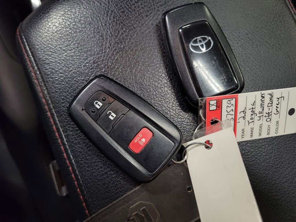 Used 2022 Toyota 4Runner TRD Off-Road Premium image 15