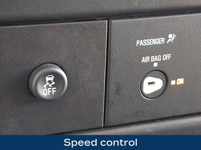 Used 2025 Chevrolet Express 3500 LT w/ LT Preferred Equipment Group RWD image 17