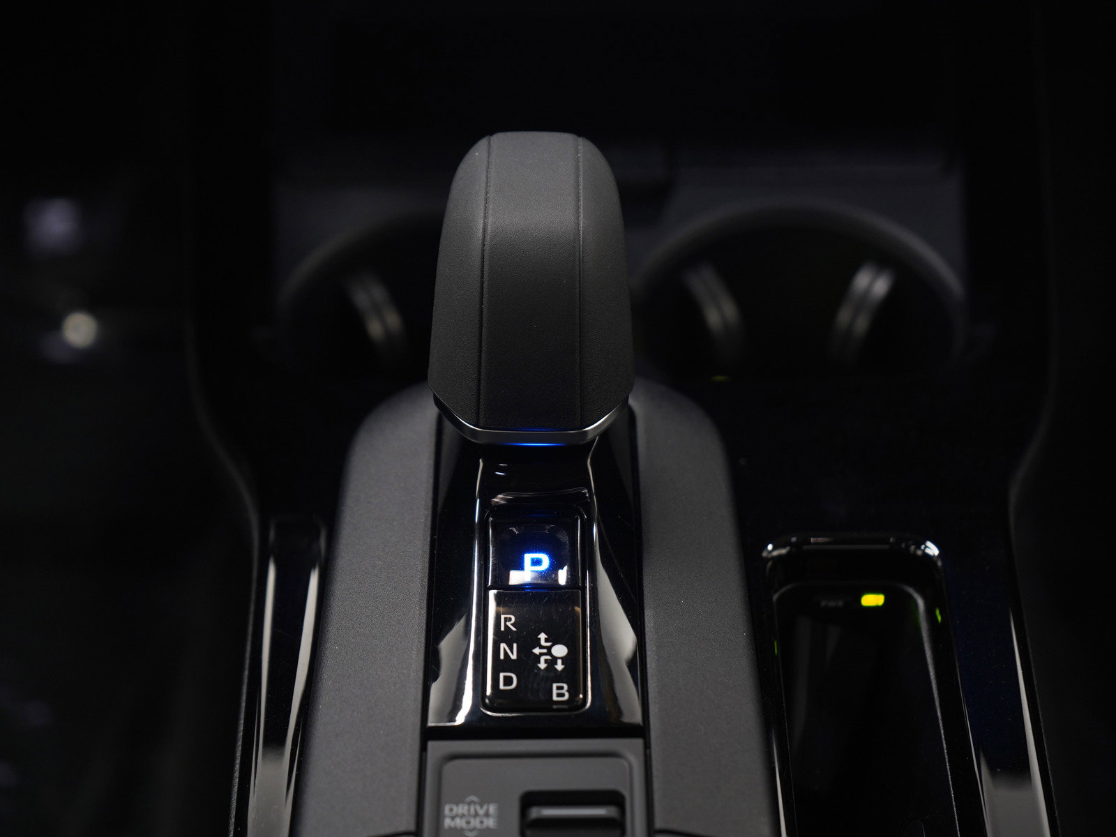 Used 2025 Toyota Prius AWD image 19