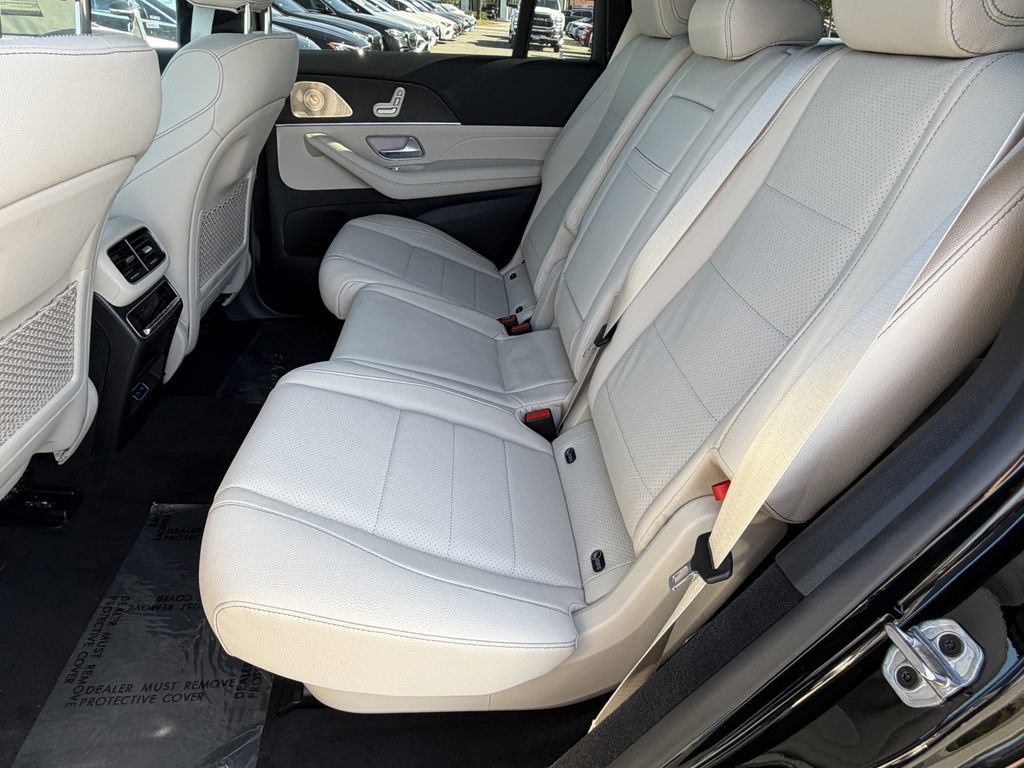 New 2026 Mercedes-Benz GLS 450 4MATIC image 30