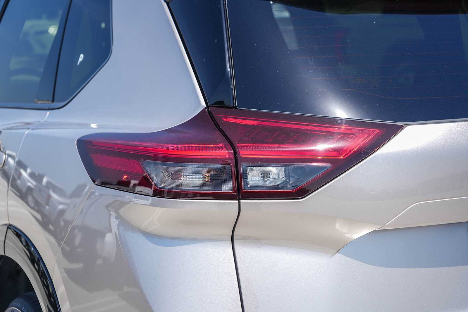 New 2026 Nissan Rogue Platinum AWD/4WD image 9