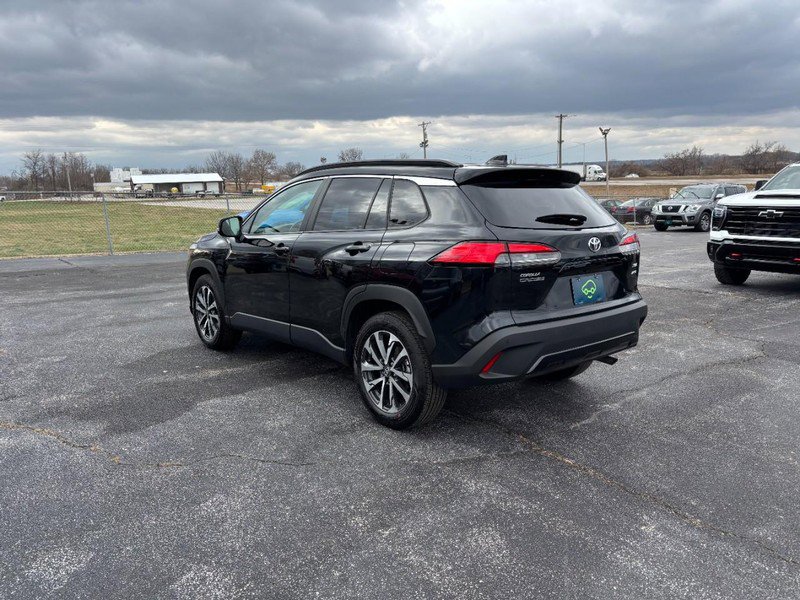 Used 2024 Toyota Corolla Cross XLE w/ Convenience Package video 3