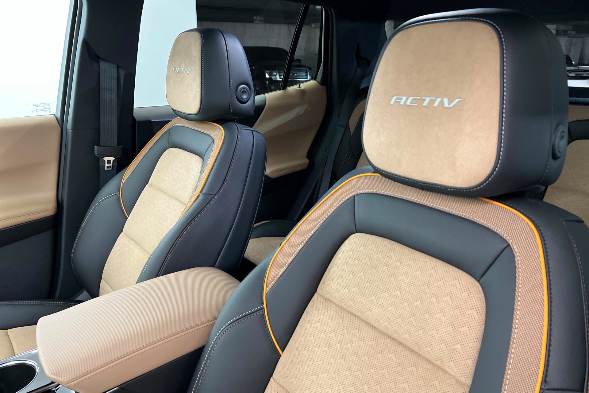 New 2026 Chevrolet Equinox ACTIV w/ Convenience Package III image 17